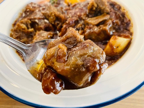 CDF7F809-8D01-48AE-BF6A-73BEE055F760