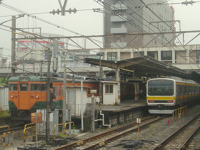 幕張留置の湘南色113系(横コツ S104編成)東京入場 : always 幕張留置の湘南色113系(横コツ S104編成)東京入場 : always