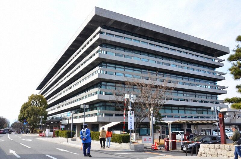 知りタイムズ私大生 電車にはねられ亡くなる 「リモート授業で大学に通えず、ふさぎ込んでいた」コメントコメントする