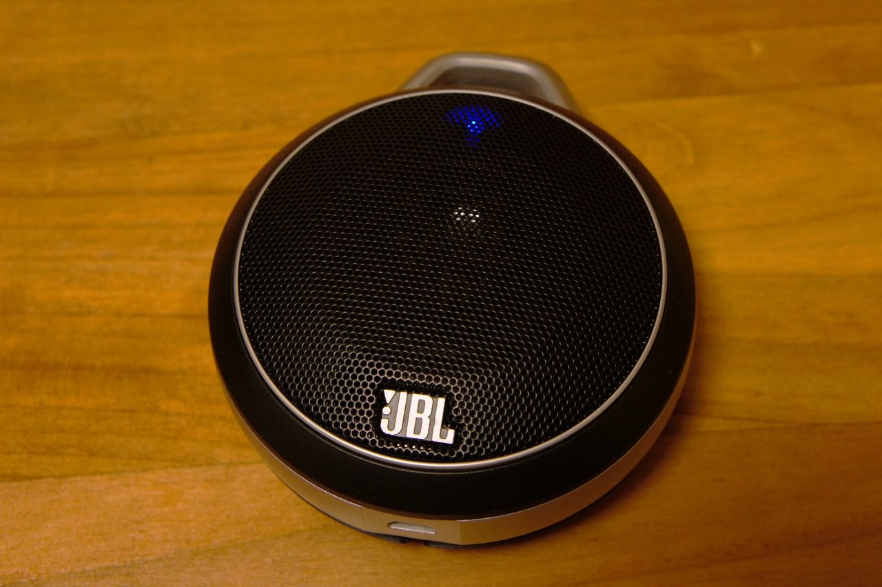 JBL ワイヤレススピーカー MICRO WIRELESS 動作品 小さくともJBLサウンド (レビュー JBL Micro Wireless) : 日々