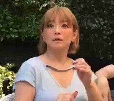 浜崎あゆみ ライブで飛び跳ねる妊娠中のお浜さんに 本当に妊娠してる とても妊婦のする動きには見えない 今 気になっている事について書いてみた 浜崎あゆみ ライブで飛び跳ねる妊娠中のお浜さんに 本当に妊娠してる とても妊婦のする動きには見えない 今 気になっている事について書いてみた