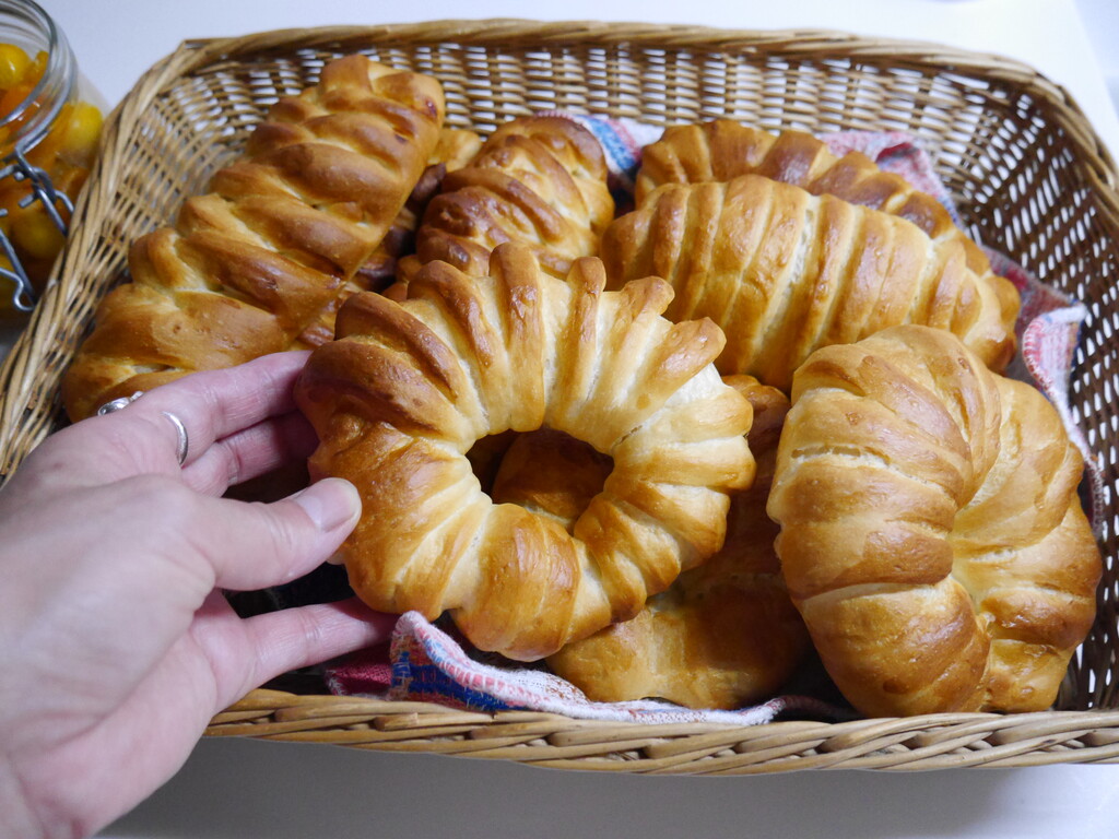 パン作りの記録 ミルクパンとウインナーパン クピの蒼い風