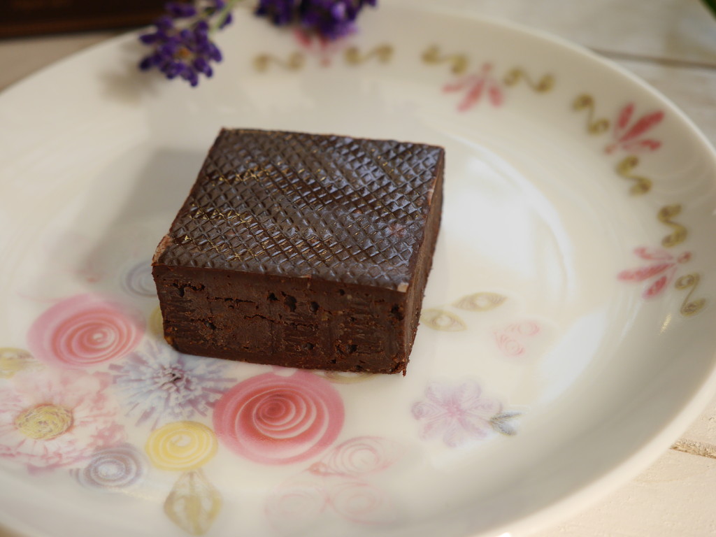 オレンジ香る 葉山のショコラ カロ クピの蒼い風 オレンジ香る 葉山のショコラ カロ クピの蒼い風