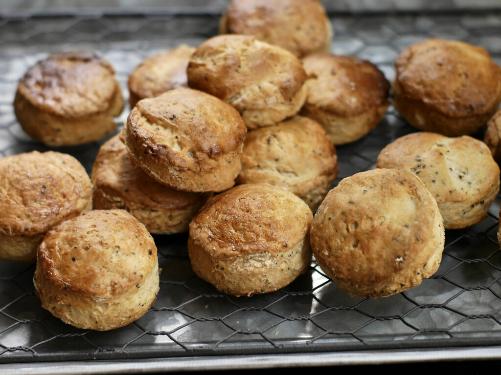紅茶スコーンとりんごバター クピの蒼い風
