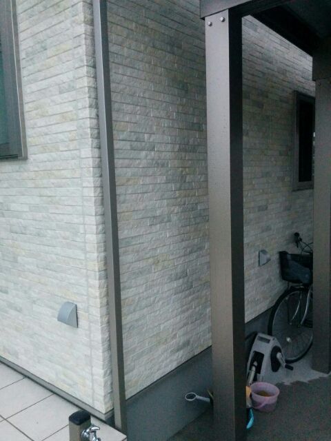 カーポートと家の隙間に棚を作る 蔵のミサワホームを建ててから ライブドア版