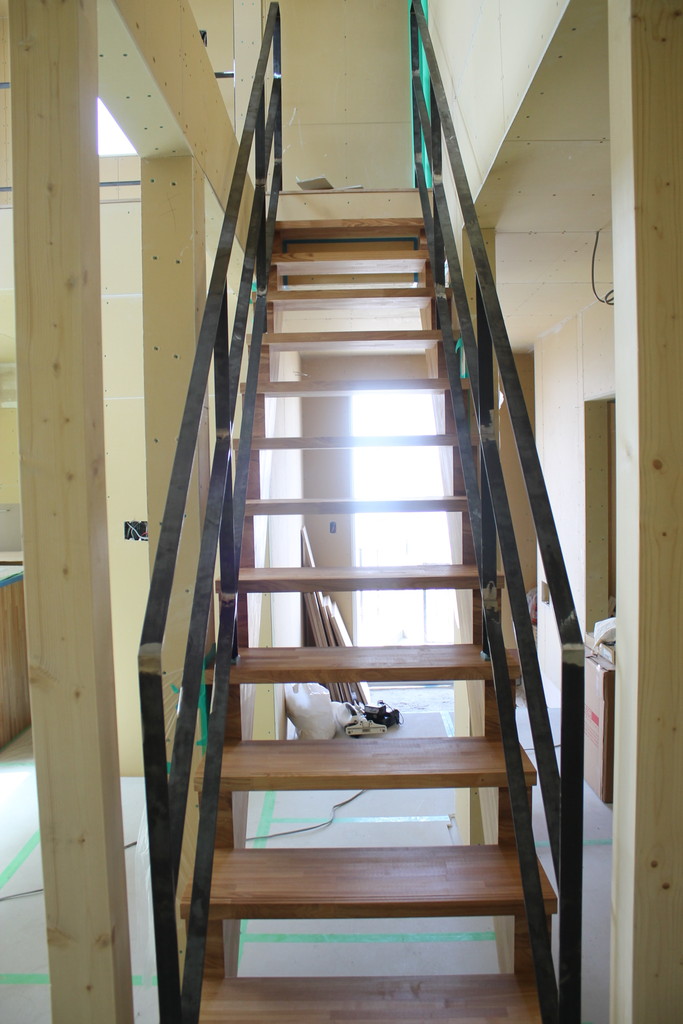 階段 手すりは白ですよ 暮らすキロク Powered By ライブドアブログ