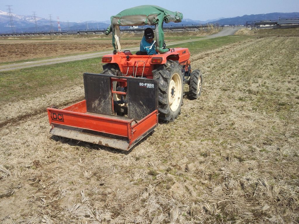 値下げしますよ。農業 田んぼ トラクター用 車輪 ブラケット無し 日本