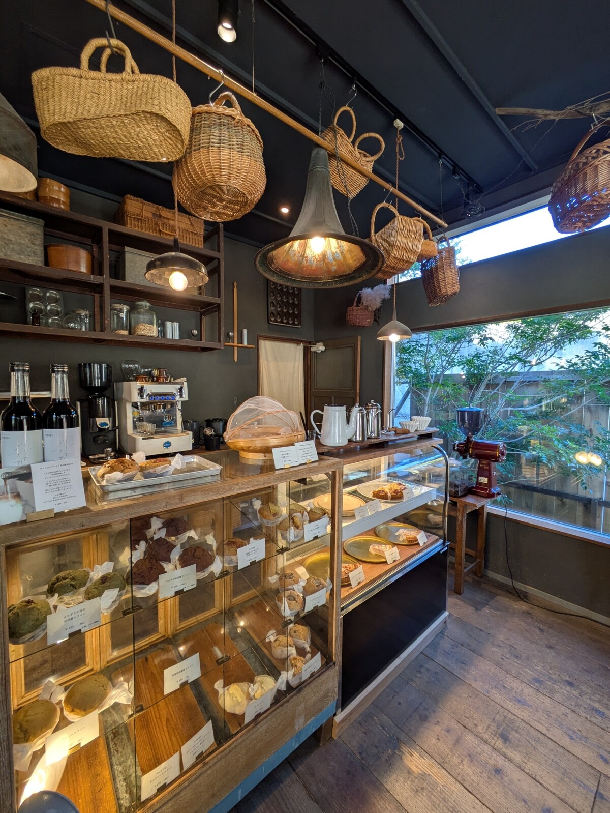 PXL_20251128_062638798