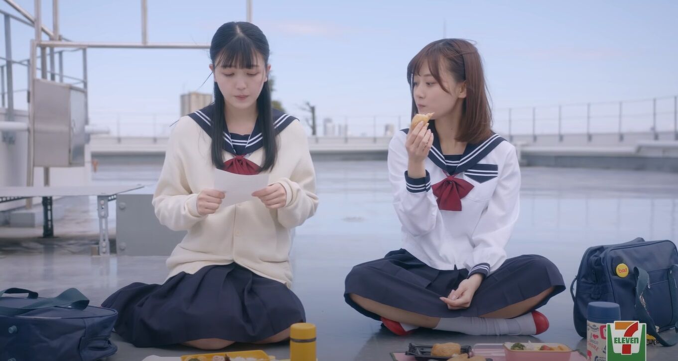 画像 女子高生さんセーラー服であぐらをかいてしまう 2ch野球まとめアンテナ 画像 女子高生さんセーラー服であぐらをかいてしまう 2ch野球まとめアンテナ