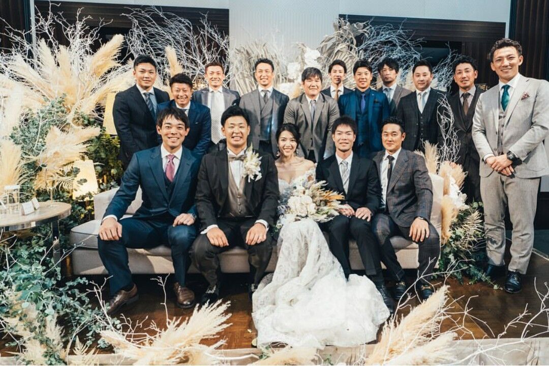 朗報 浅村さんの結婚式 楽天と西武の選手が仲良く写真に写る 東北楽天ゴールデンイーグルスアンテナ 朗報 浅村さんの結婚式 楽天と西武の選手が仲良く写真に写る 東北楽天ゴールデンイーグルスアンテナ