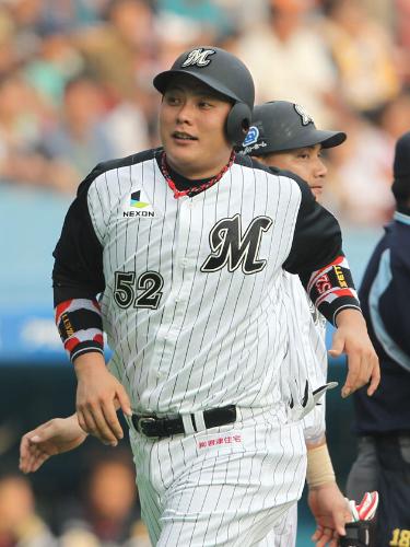 元ロッテ、キムテギュンさんのお辞儀