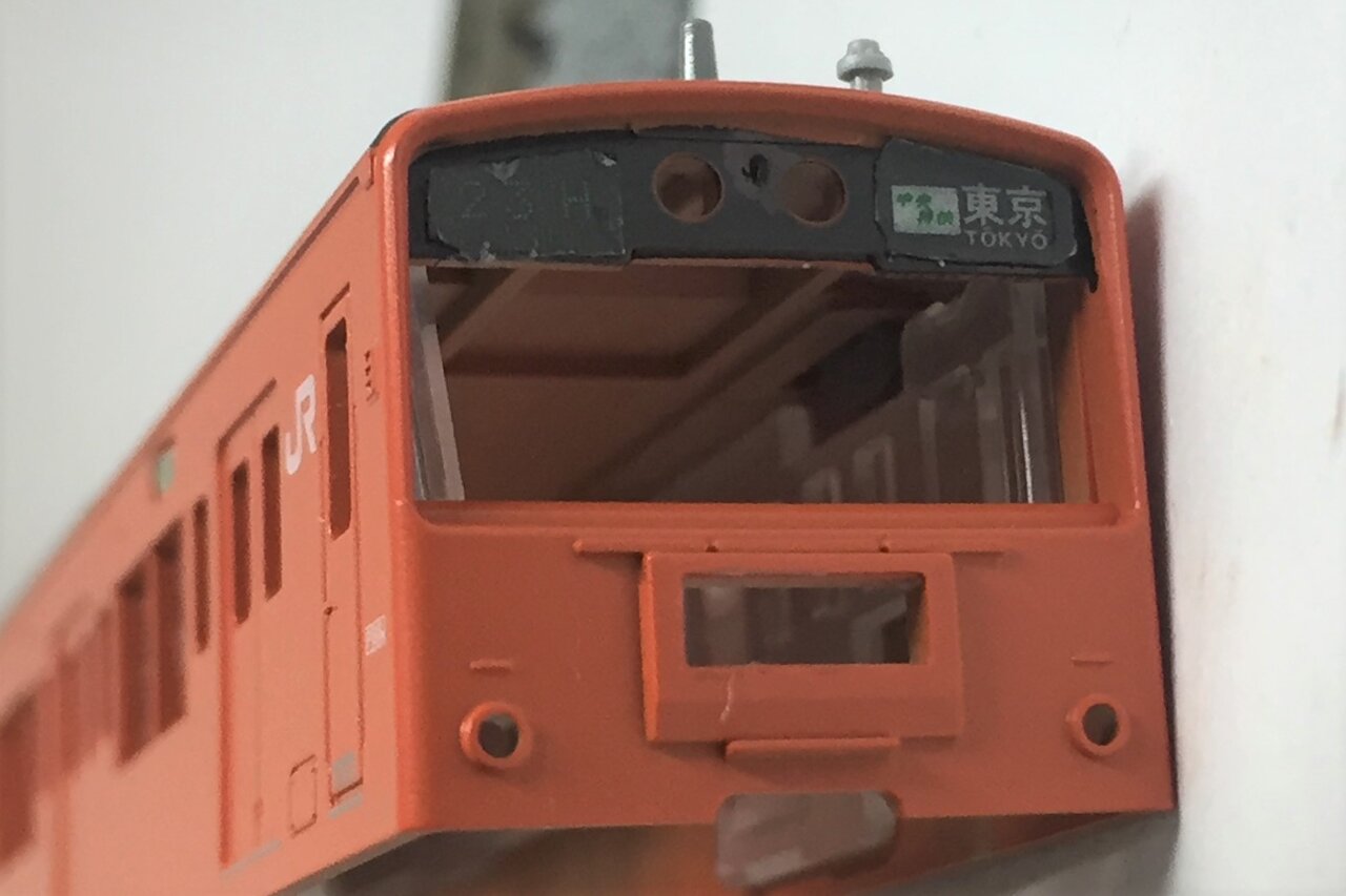 KATO 201系(中央線色) シングルアームパンタグラフ装備 KATO 201系(中央線色) シングルアームパンタグラフ装備