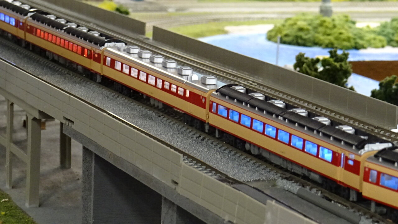 KATO キハ181系(10-836,6081,6083ほか) : KurekouPortal KATO キハ181系(10-836,6081,6083ほか) : KurekouPortal