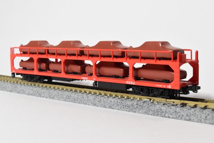4d1f1db2-s.jpg 4d1f1db2-s.jpg