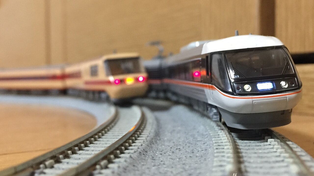 KATO 10-558/559/560 383系「ワイドビューしなの」 : KurekouPortal KATO 10-558/559/560 383系「ワイドビューしなの」 : KurekouPortal