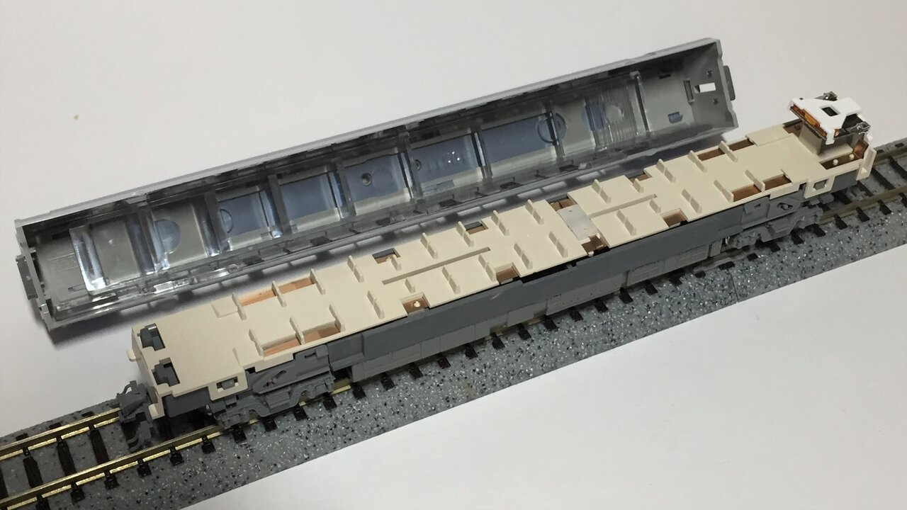 KATOのE351系（動作します）先頭車の電気がつきません KATO E351系「スーパーあずさ」入線です！ 10-1342 / 10-1343