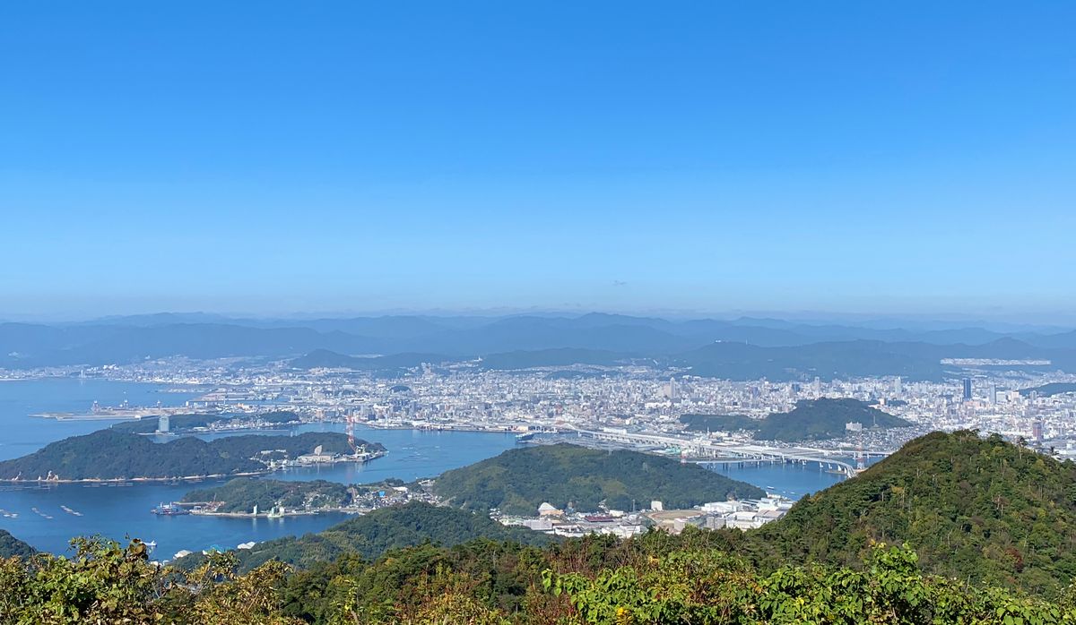 呉鳥人～くれとりびと 絵下山からの風景