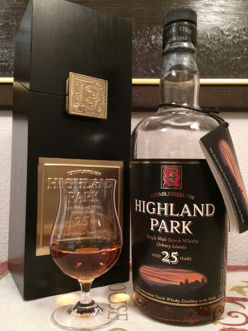 ハイランドパーク　25年　HIGHLAND PARK 25