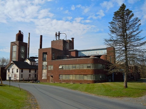 Bombergers_distillery