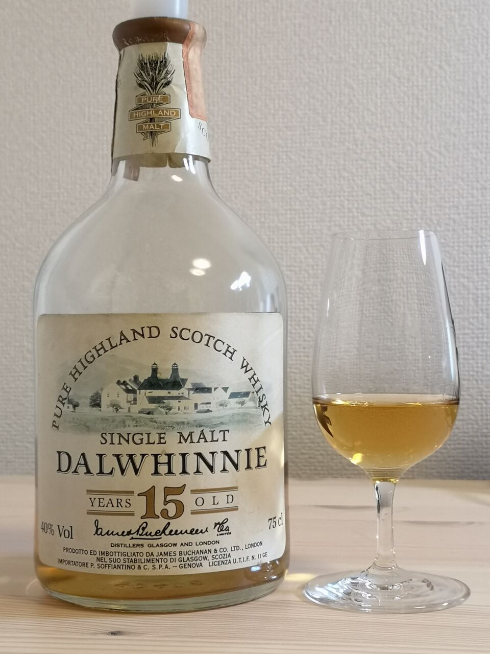 ダルウィニー 15年 1980年代流通 40% PURE HIGHLAND表記 : くり
