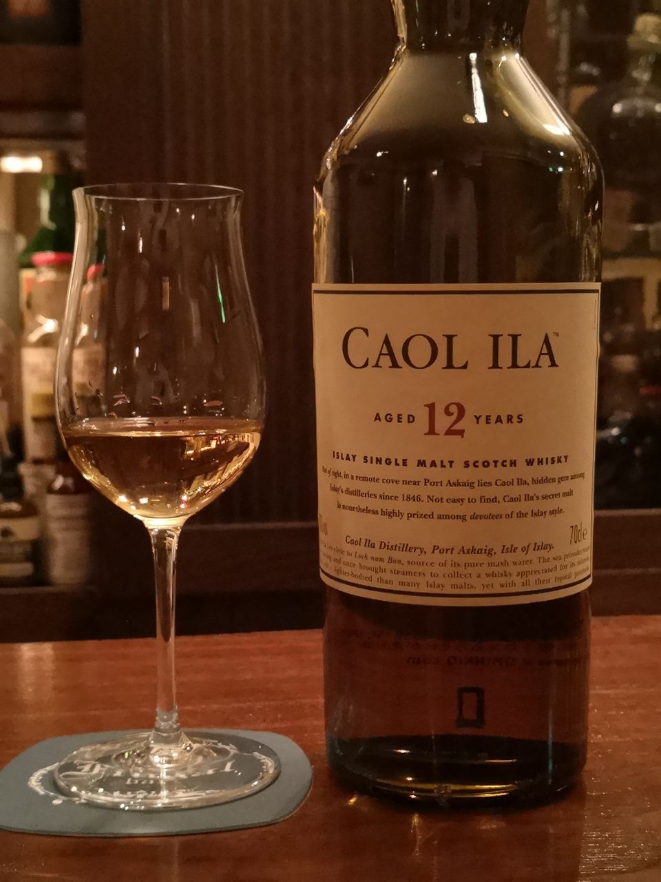 カリラ 12年 43% オフィシャル & Liqul 11月号 : くりりんの カリラ 12年 43% オフィシャル & Liqul 11月号 : くりりんの