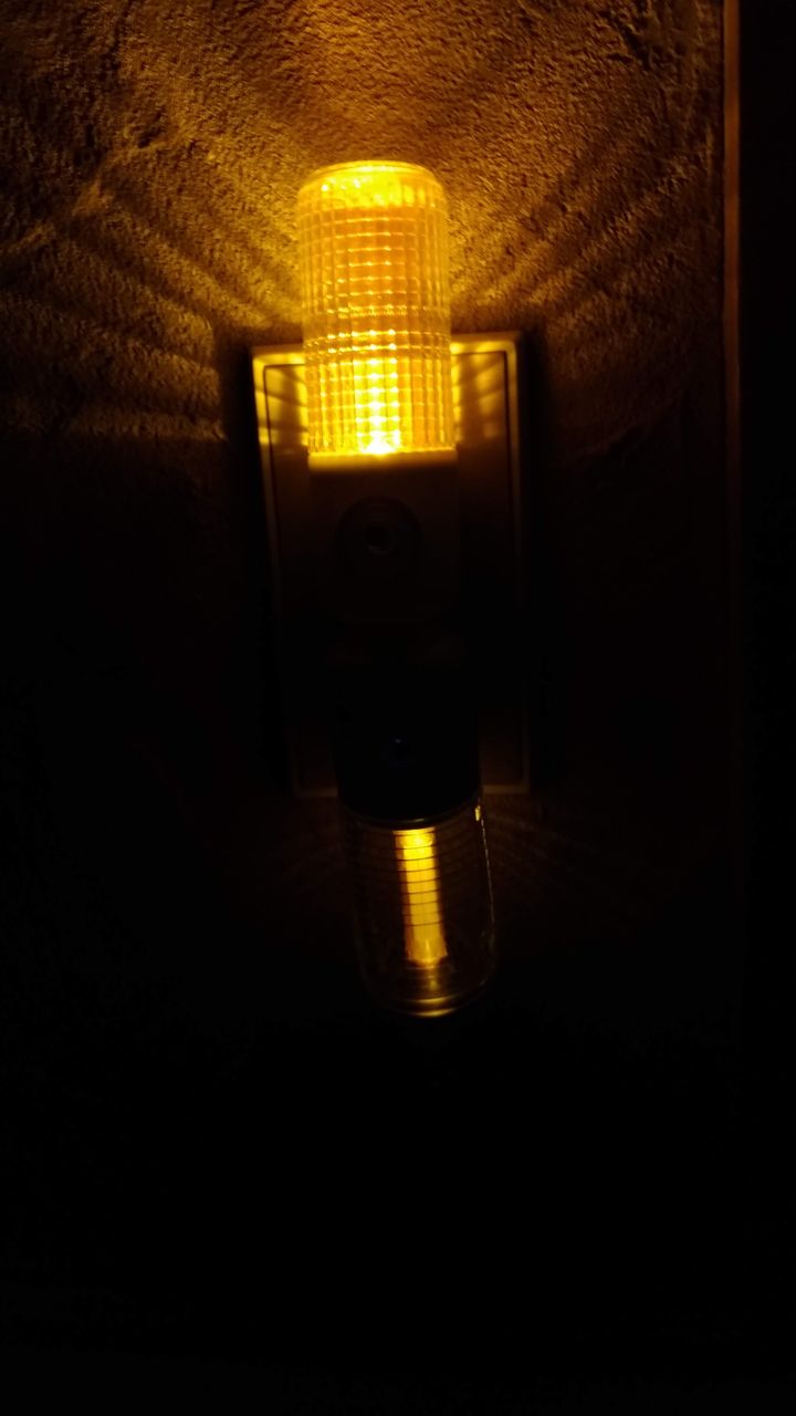 ダイソー 0円 ナイトライト 検証 と 改造 還暦くりやん旅に出る ダイソー 0円 ナイトライト 検証 と 改造 還暦くりやん旅に出る