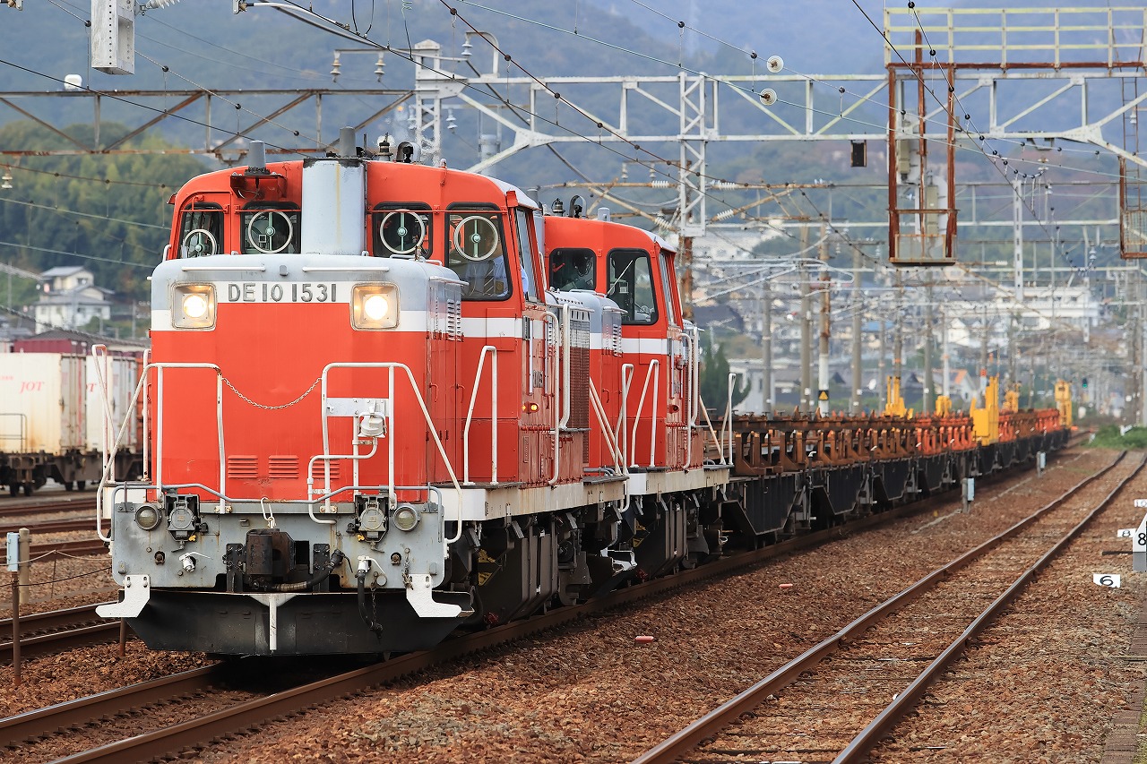 DE10重連 下関工臨（6．11．14） : てんきん定期便（鉄撮記）