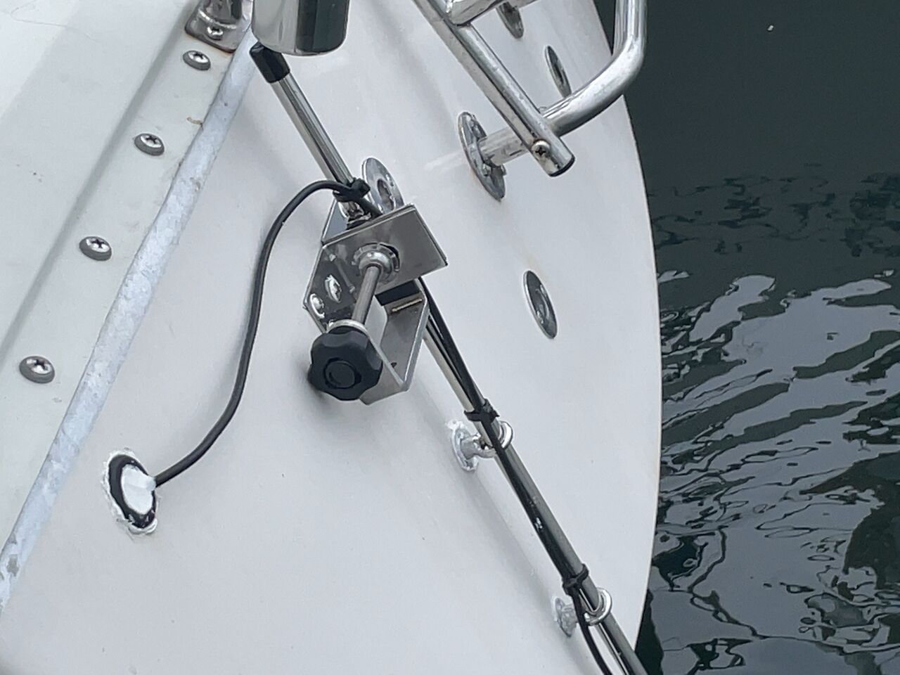 ソナー取り付け その2 : 海と風とヨットの話