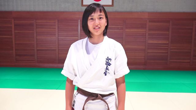 高速パンチでヒザ蹴りを連打する女子高生 Kuro Obi World 黒帯ワールド 公式ブログ