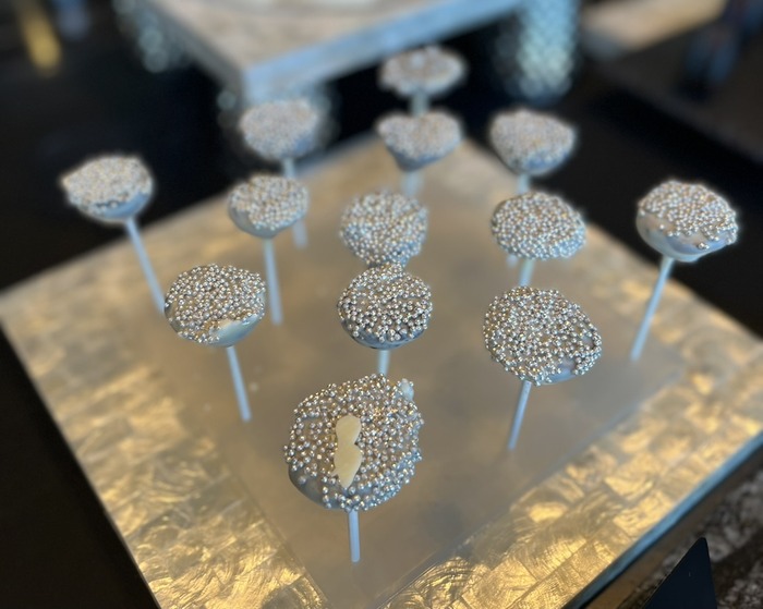 0CDC83C6-F8C8-4B3C-A25D-B723535570E4