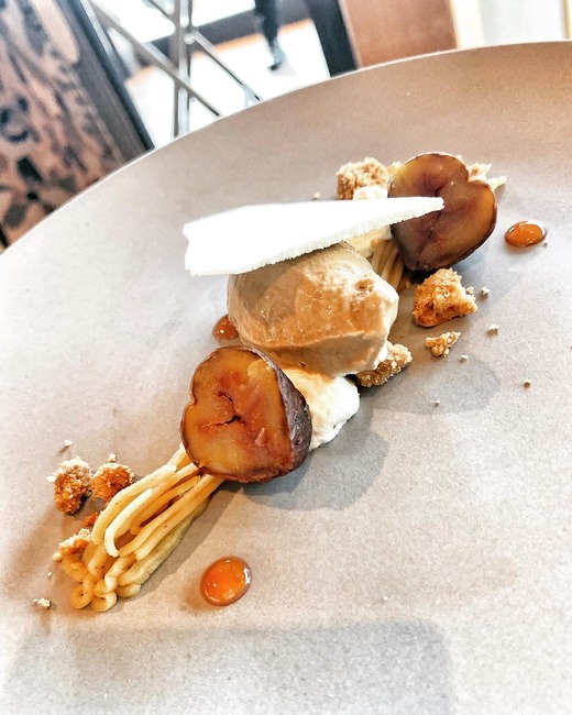 93540079-A7D1-4F5C-8ED7-7D951A2BF321