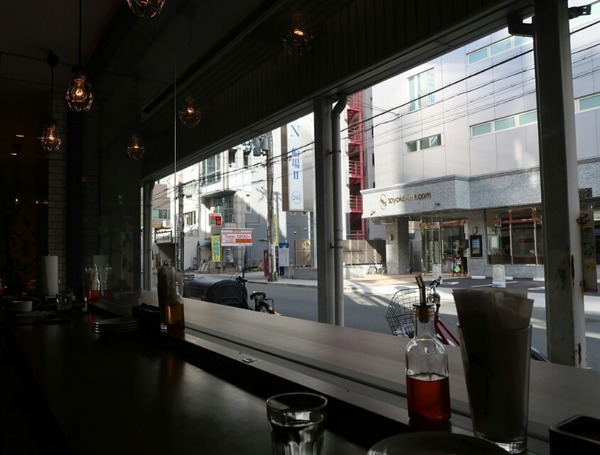 [画像:12a53402-s.jpg]