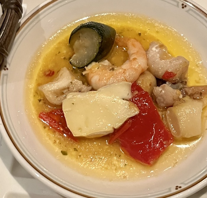 2332DE90-C15B-4F9A-99CF-E8BD1846408E