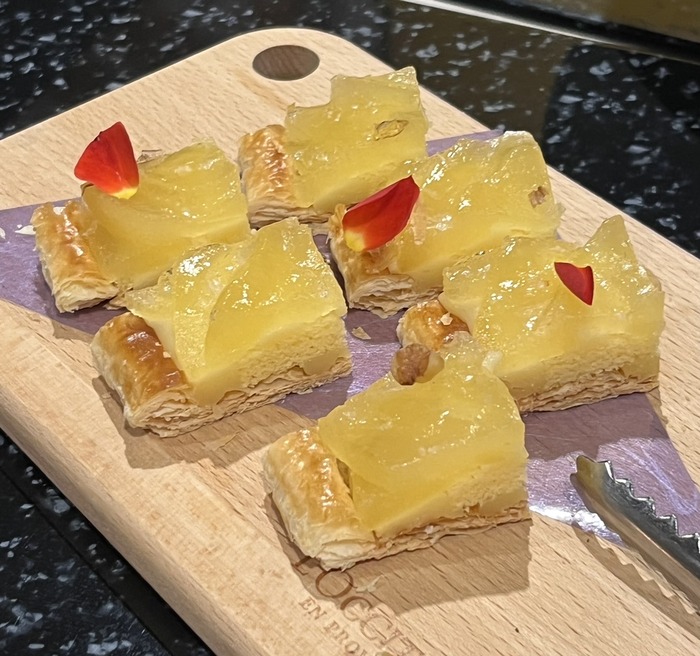 2762EC12-0EC2-4933-95B3-A8067F80FFAF