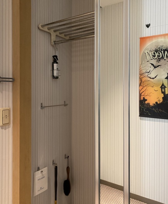 2105E67A-0757-45EB-8807-0F8C7F76E590