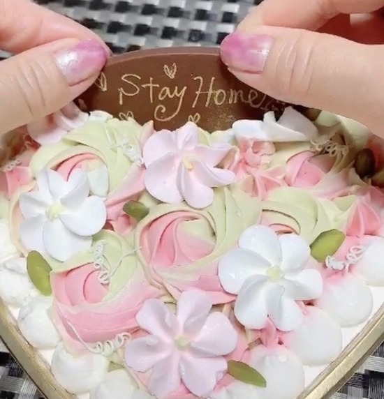 20FAC333-E604-4ED1-AA15-32AED784A2DF