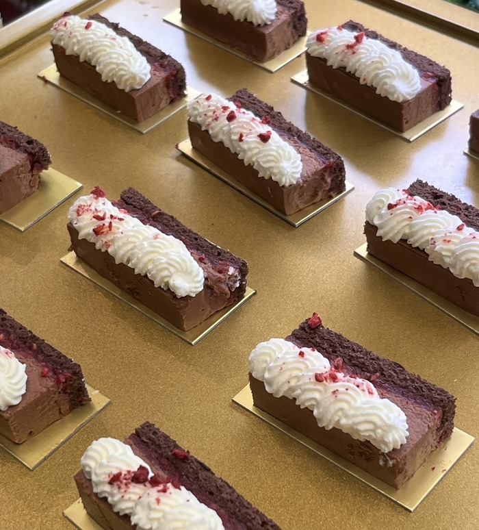 C5938B52-21DD-48C4-974E-7B070ED98A86