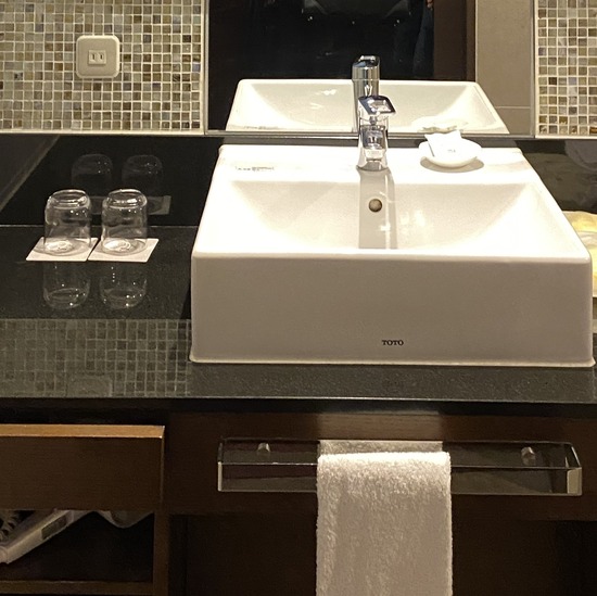 86EAB72C-C80E-492C-A0A9-6A433B73243E