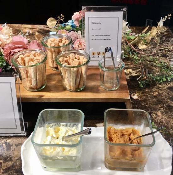 DF63C909-43A2-4228-B065-80273610402A