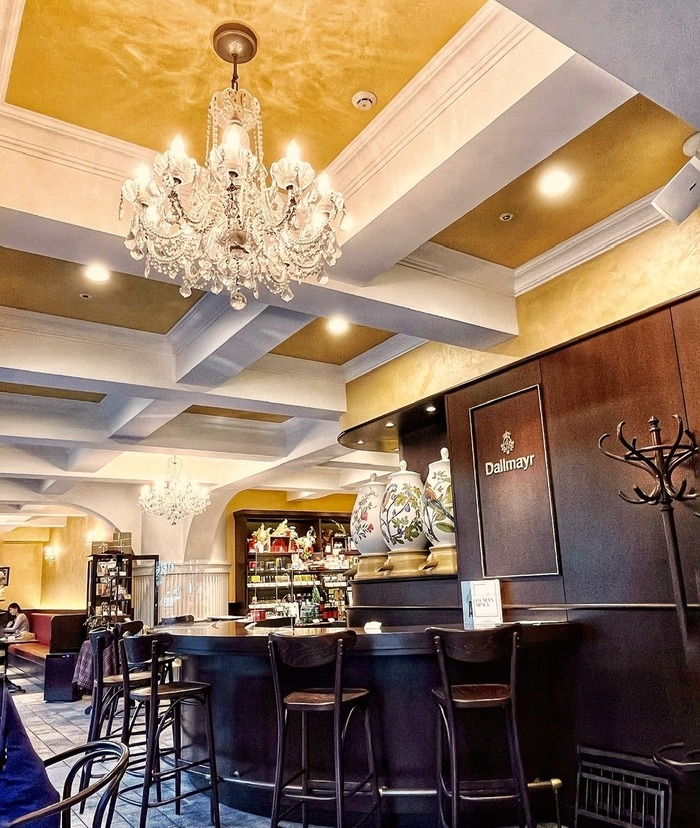 6ABA3A4D-56EB-42E2-8601-78A17864E87C