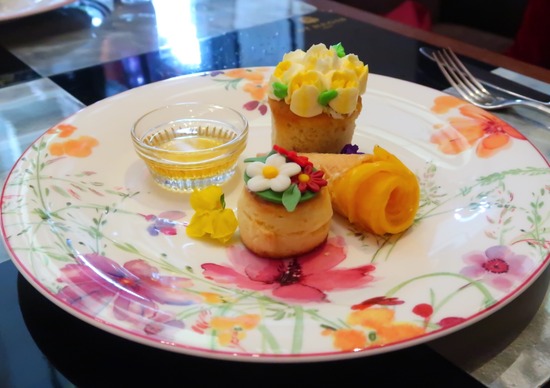 6D234B82-4FF0-4FA3-88C9-52001A33D7D6