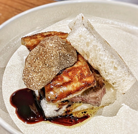 E5E7DE69-CDFE-4FC8-8E1E-12C8E2972F8D