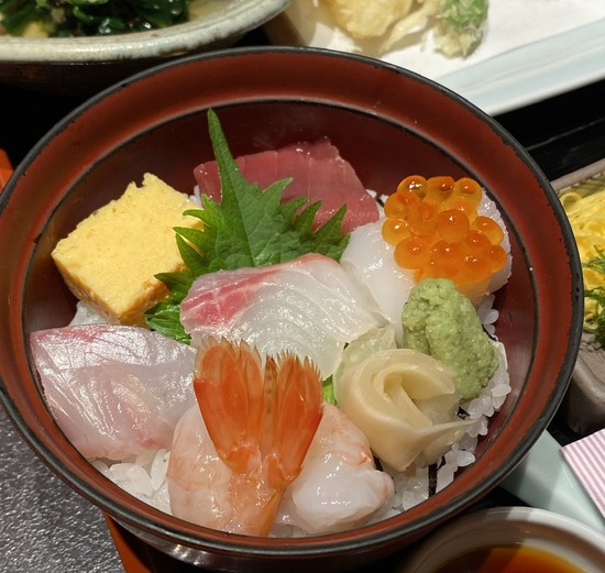 8D32AFD8-5C2C-40BA-A367-1B3442F0F614