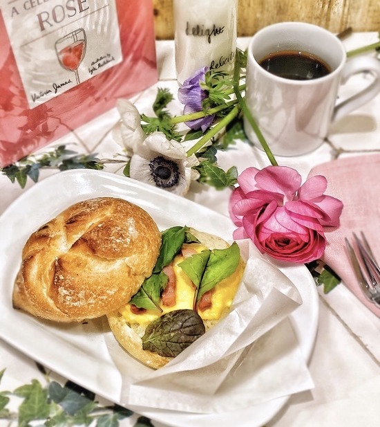 20E528DE-5A31-404E-A336-8F9E50429151