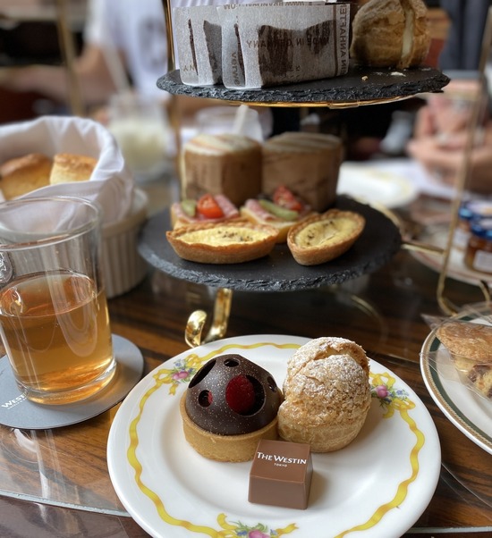 BAB0D7A4-9D6C-442E-B12E-ECF34BDE7079