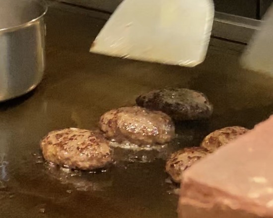 6286FA35-115A-41DE-82AA-33A41A8349AA