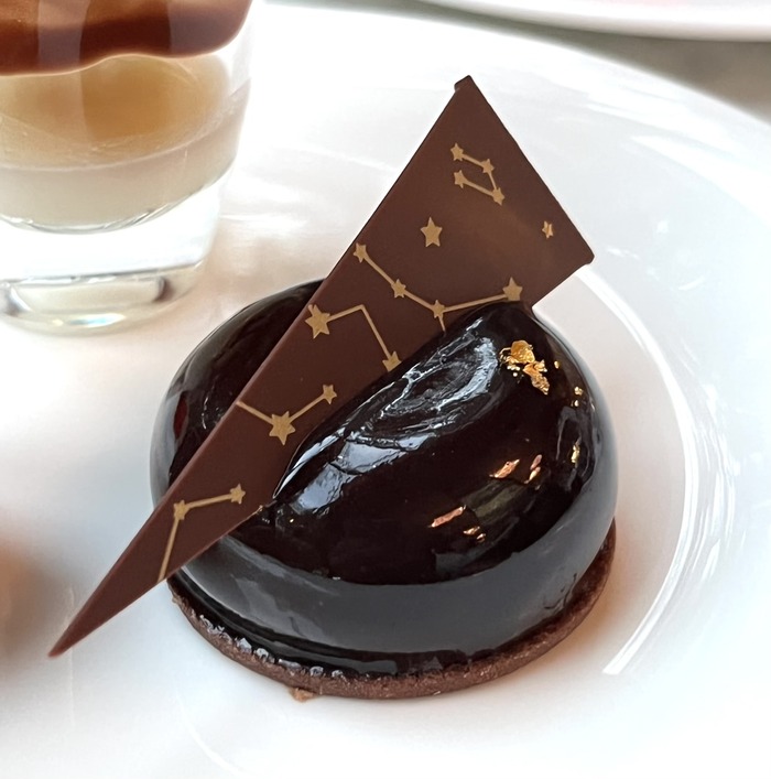 888EBF0C-F1C8-4881-9A4D-2BC6A17CE492