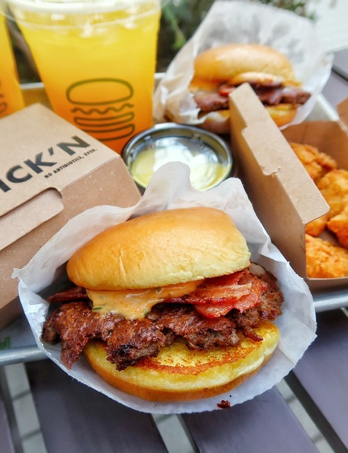 60F65774-C875-4B6F-AB73-1BEBE3E543AF