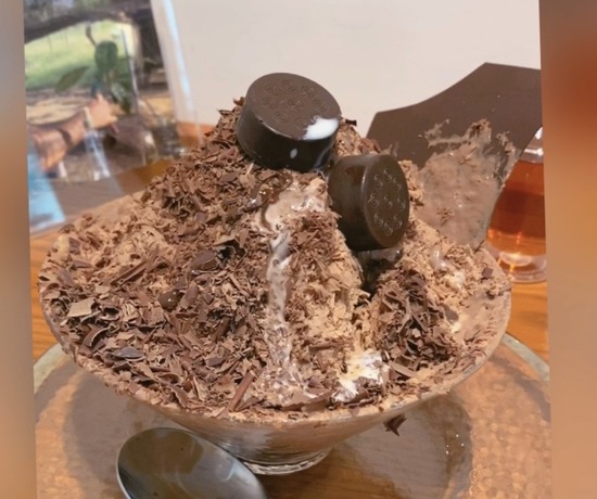 BA9B7098-9BFE-4A6C-9C28-6DE532A81061