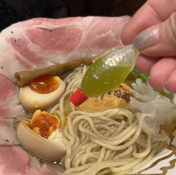 DB4BA2B1-A782-42A9-9B71-2B446D7B0E71